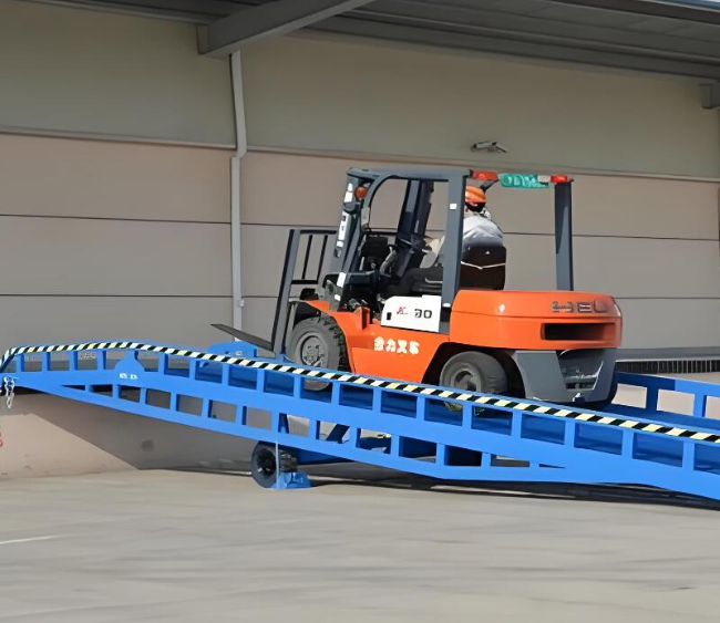 牡丹江移动式卸货平台（叉车用）